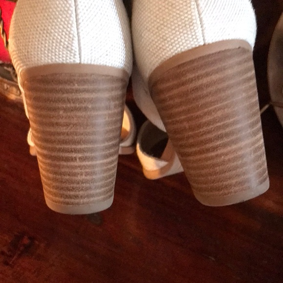 TOMS Cream Canvas Cross-Strap Block Heel Sandals - Picture 5 of 6